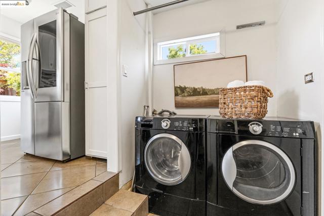 820 Amador St, Richmond CA: https://media.crmls.org/mediaz/857abb6e-2013-4e2c-9606-993c81a551ef.jpg