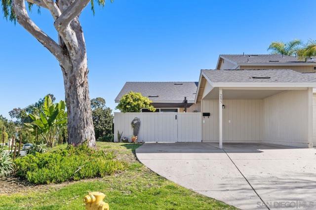 285 Aspenwood Ln, Encinitas, California 92024, 3 Bedrooms Bedrooms, ,2 BathroomsBathrooms,Condominium,For Sale,Aspenwood Ln,250019872SD