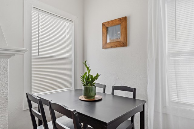 2238 7Th, Berkeley CA: https://media.crmls.org/mediaz/857c4974-ecbe-49e3-b2ae-6dff11015e71.jpg