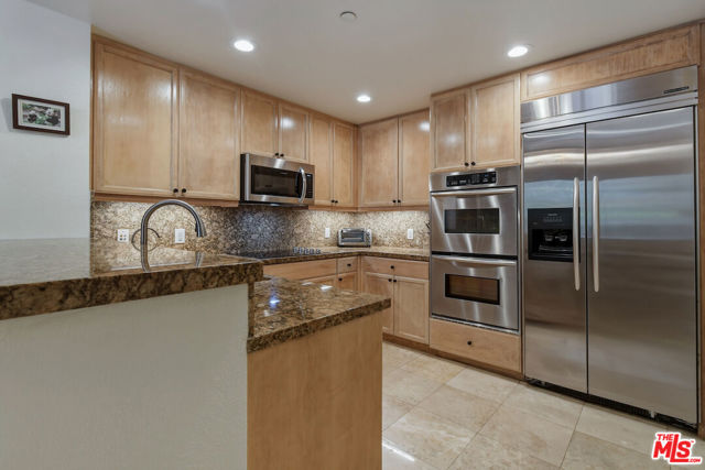 5625 Crescent Parkway, 109 photo 12