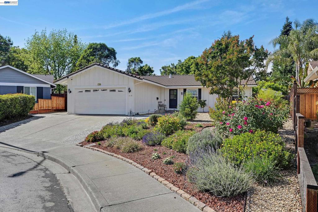 318 Almond