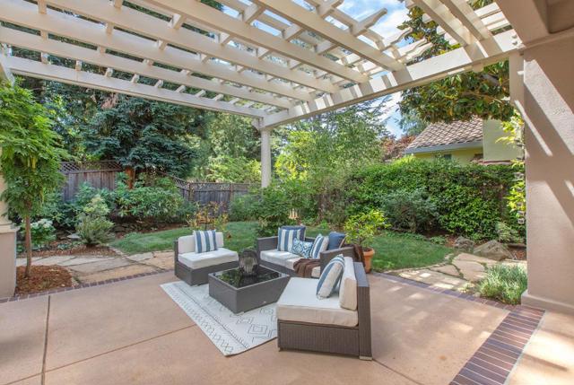 158 Seminary Drive, Menlo Park CA: https://media.crmls.org/mediaz/857e46df-128d-41f9-9840-ef5ee0c830c4.jpg