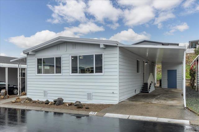 3535 Linda Vista Drive, San Marcos CA: https://media.crmls.org/mediaz/857e6060-f8ea-45e6-8f6b-593f394e1cb9.jpg