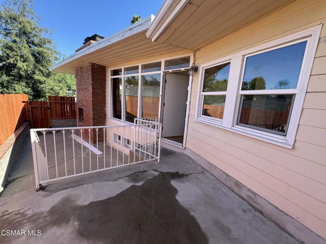 22319 Macfarlane Drive, Woodland Hills CA: https://media.crmls.org/mediaz/857e6418-d557-4b05-8c1b-7a29a5fb44af.jpg