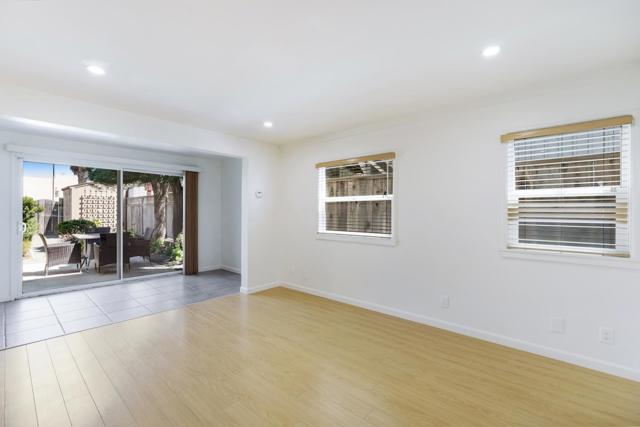 390 36th Avenue, Santa Cruz CA: https://media.crmls.org/mediaz/857f74c5-4ff4-453a-ac5d-aca8252dc79c.jpg