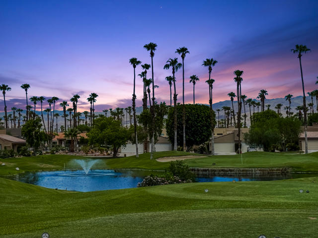 76790 Chrysanthemum Way, Palm Desert CA: https://media.crmls.org/mediaz/857f7f39-88e3-42ea-8589-dcc7ae226234.jpg