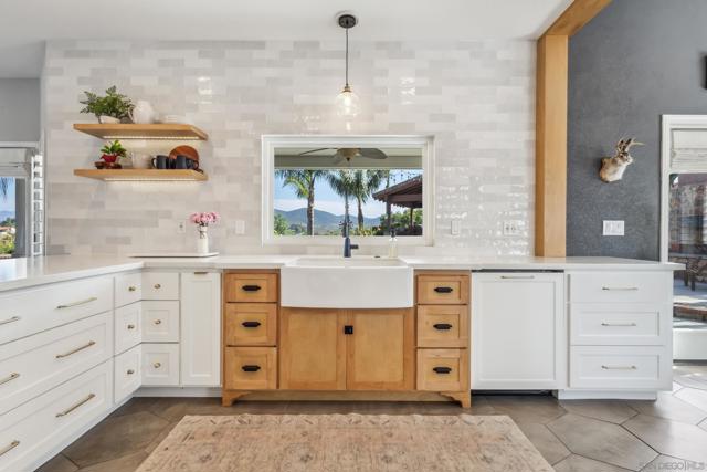 13925 Illerongis Road, Jamul CA: https://media.crmls.org/mediaz/85802f98-929c-4429-93fc-da808eb7322b.jpg