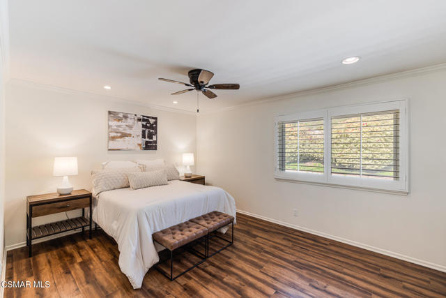 1569 Burning Tree Drive, Thousand Oaks CA: https://media.crmls.org/mediaz/85819809-22e9-48b4-ac65-bd10ee5e7852.jpg