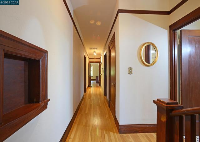 1331 Court Street, Martinez CA: https://media.crmls.org/mediaz/8582be30-23bb-4aa8-9c38-20d9bf0d932f.jpg
