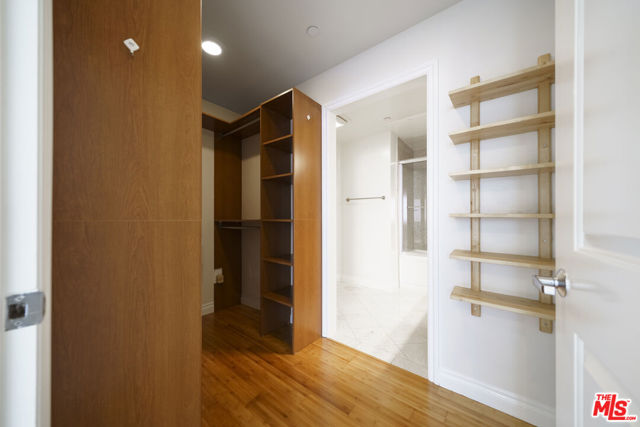 3061 W 12th Place, Los Angeles CA: https://media.crmls.org/mediaz/8582c456-e2a7-46c4-a64f-d7a84bc4df50.jpg