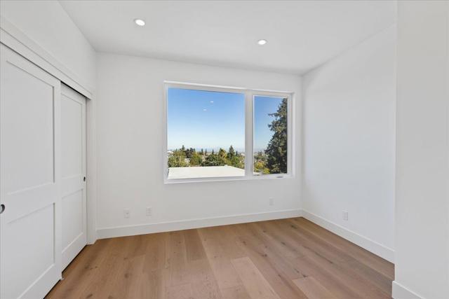 61 HILLTOP Drive, San Carlos CA: https://media.crmls.org/mediaz/858372cb-bc29-4f3c-99ff-ae27bdfb761f.jpg