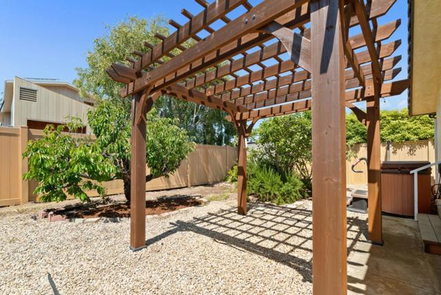 816 Pelton Avenue, Santa Cruz CA: https://media.crmls.org/mediaz/8583cedd-8da3-4bf5-98d5-20e00264fd65.jpg