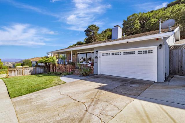 241 42nd Avenue, San Mateo CA: https://media.crmls.org/mediaz/85842564-524e-4035-b3f0-b54deda09b86.jpg
