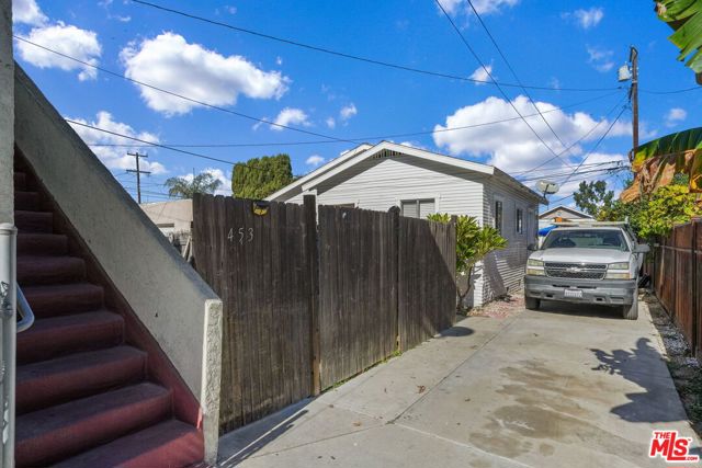 455 Plymouth Street, Long Beach, California 90805, ,Multi-Family,For Sale,Plymouth,24470077