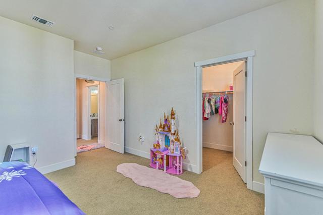 15026 Breckinridge Avenue,  CA: https://media.crmls.org/mediaz/858518b7-36d6-4059-9ef8-518a4f8959ad.jpg
