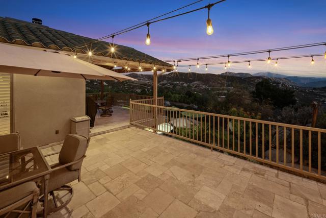 18351 WOODS HILL, Ramona CA: https://media.crmls.org/mediaz/858598a4-d44e-4a08-ac6a-937e5dab041b.jpg