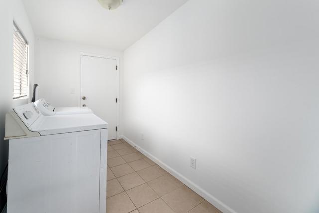 1839 100th Avenue, Oakland CA: https://media.crmls.org/mediaz/8585eaf9-315d-4f7c-b200-0ba10dccebb6.jpg