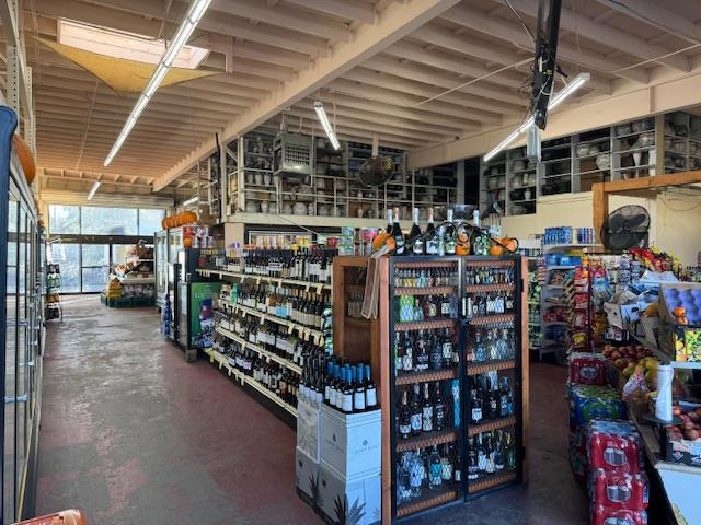 3876 3876 El Camino Real, Palo Alto CA: https://media.crmls.org/mediaz/85863fe5-bb03-44e5-a2bb-6f7f64bf6c5b.jpg
