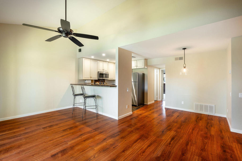 MLS #219134543PS image #4