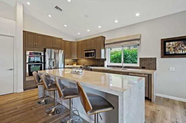 73112 Bel Air, Palm Desert CA: https://media.crmls.org/mediaz/8587ce2c-4db1-4a1e-911d-cd0b1aa7fea8.jpg