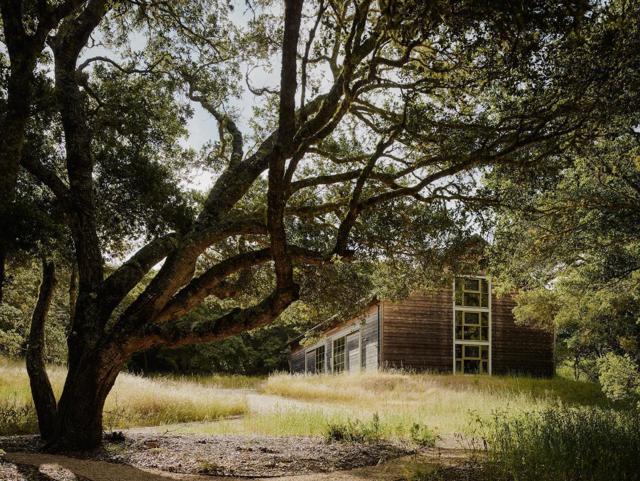 4847 Bixby Creek Road, Carmel CA: https://media.crmls.org/mediaz/858828f5-7515-49e6-9e98-1c2c872af6cd.jpg