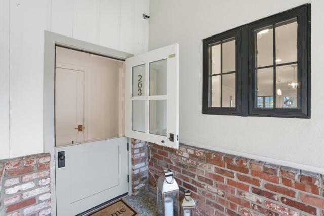 203 Santa Clara Avenue, Redwood City CA: https://media.crmls.org/mediaz/85885f54-9f75-4056-b774-dd8140ae51c8.jpg