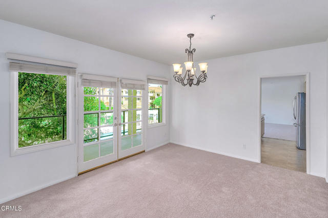 4229 Harbour Island Lane, Oxnard CA: https://media.crmls.org/mediaz/858962c1-9e02-4912-a6ad-c7f2173f7679.jpg