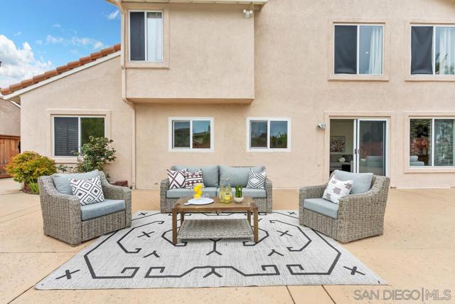 53 Avenida Descanso, Oceanside CA: https://media.crmls.org/mediaz/858987be-6149-4585-9c0b-e0681b7a9824.jpg