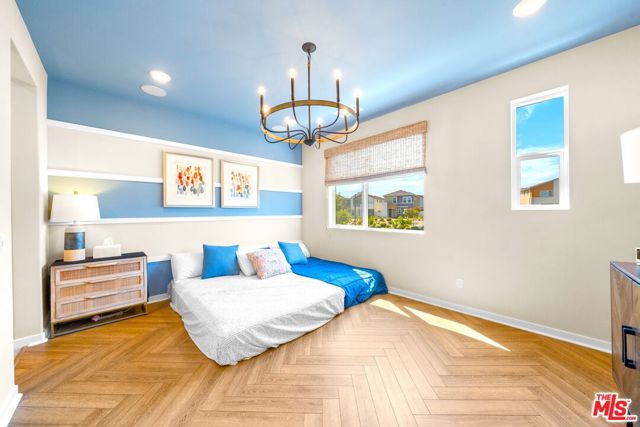 27056 Tanager Lane, Valencia CA: https://media.crmls.org/mediaz/8589cb07-922b-46e9-aa20-7412b96e6b35.jpg