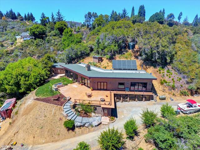 30005 Summit Road, Los Gatos CA: https://media.crmls.org/mediaz/8589ee34-e8ed-478f-87ca-8f9c97eca587.jpg