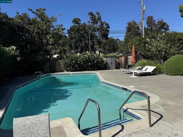 Image 18 of 20 For 272 Agua Caliente Rd