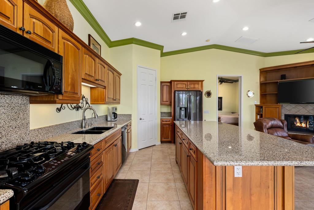 MLS #219138404DA image #16