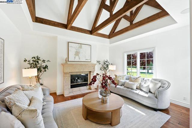 3029 Alburni Ct, Pleasanton CA: https://media.crmls.org/mediaz/858b614a-5be7-4446-807b-dcf906714b22.jpg