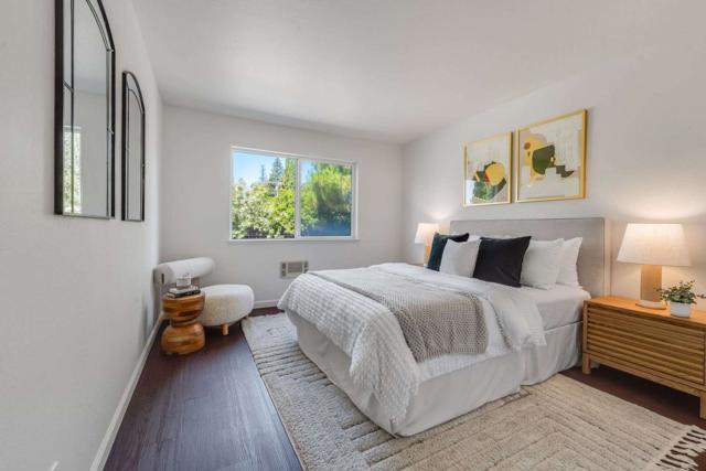 99 E Middlefield Road, Mountain View CA: https://media.crmls.org/mediaz/858b8e81-c49b-4311-a2fc-155f470ae714.jpg