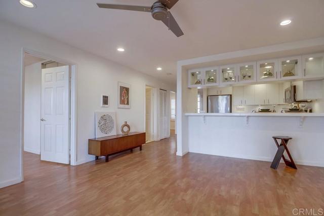 Detail Gallery Image 9 of 46 For 3961 Hortensia St #H4,  San Diego,  CA 92110 - 2 Beds | 2 Baths