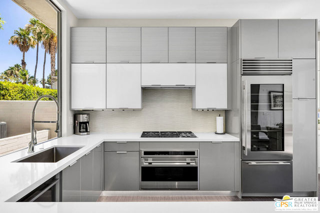 130 W Racquet Club Road, Palm Springs CA: https://media.crmls.org/mediaz/858d91c9-24c4-43d3-b9f4-33432a825abf.jpg