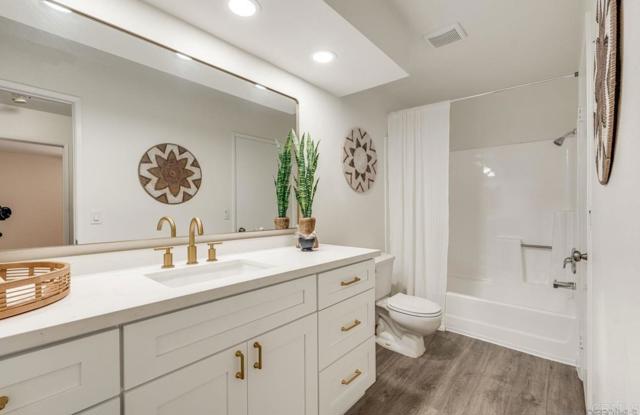 552 Canyon Drive, Oceanside CA: https://media.crmls.org/mediaz/858d9386-b67d-4667-b048-e74e1e3222a5.jpg