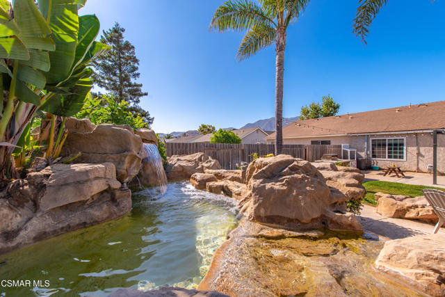 5327 Heather Street, Camarillo CA: https://media.crmls.org/mediaz/858f4186-627a-4fe5-931a-9d8b35860648.jpg