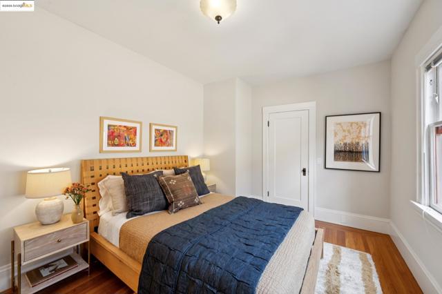 485 Hardy St, Oakland CA: https://media.crmls.org/mediaz/858fd934-50c3-4bf8-ac9c-ab32ac39b4d8.jpg