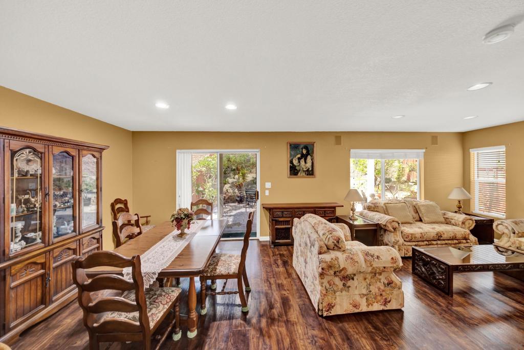 MLS #250033559SD image #12
