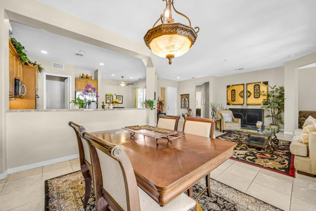 81193 Avenida Tres Lagunas, Indio CA: https://media.crmls.org/mediaz/85932721-e6be-4772-b6ae-840752e2e492.jpg