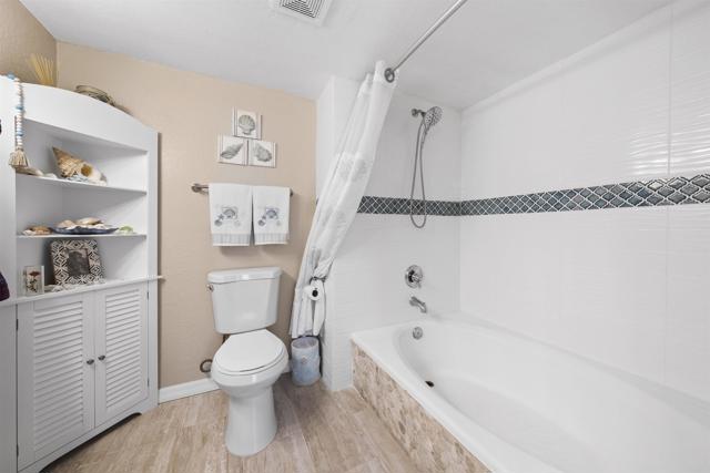 Home for Sale in Bonita