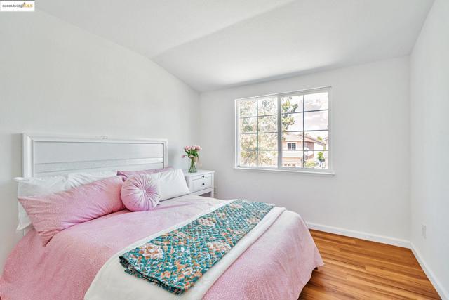 1261 King Loop, Tracy CA: https://media.crmls.org/mediaz/8594ab99-bb62-4a62-a3db-7ab77d96249d.jpg