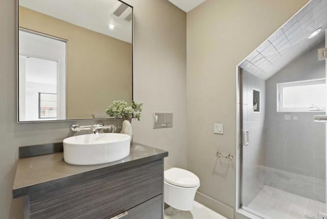 642 Middlefield Road, Palo Alto CA: https://media.crmls.org/mediaz/8594c684-dedd-4419-b472-be47d7124b45.jpg