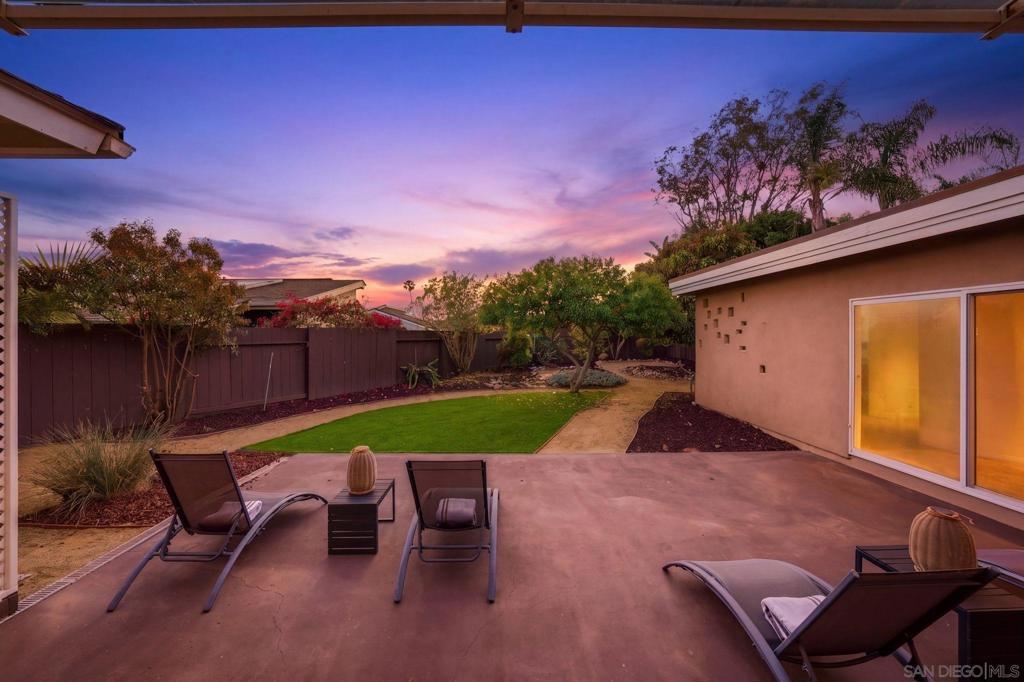 2212 August - photo 2