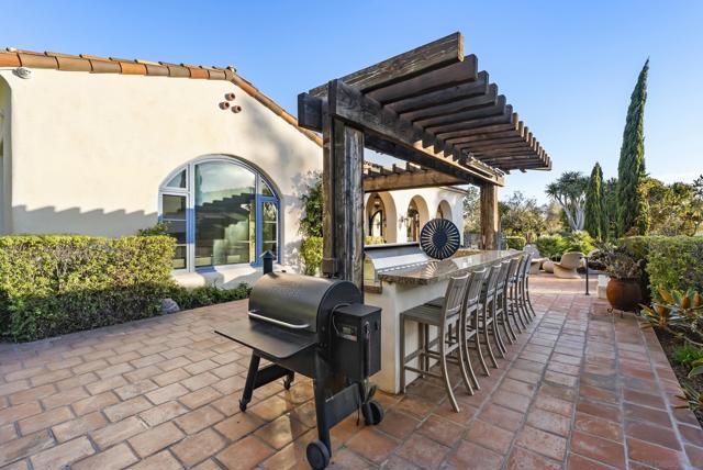 16636 El Zorro Vista, Rancho Santa Fe CA: https://media.crmls.org/mediaz/85959ed1-ce38-431f-978f-def4c4081e85.jpg