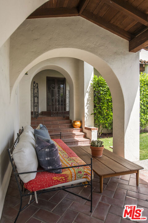 Image 39 of 44 For 5470 Los Feliz Boulevard