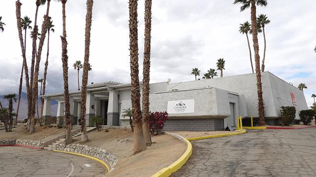 68732 Calle Tafalla, Cathedral City CA: https://media.crmls.org/mediaz/85969798-1e00-4695-904d-c76fac3cfeec.jpg