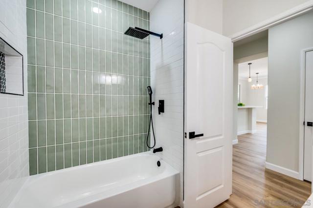 12665 Creekview Dr, San Diego CA: https://media.crmls.org/mediaz/85970840-fc0c-40ce-a05f-13bbeeb674f1.jpg