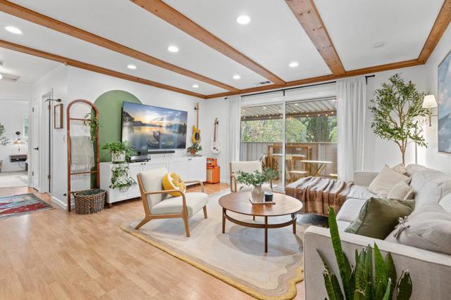 14245 Lora Drive, Los Gatos CA: https://media.crmls.org/mediaz/859754d1-6472-4f17-a6b6-423803cfee66.jpg